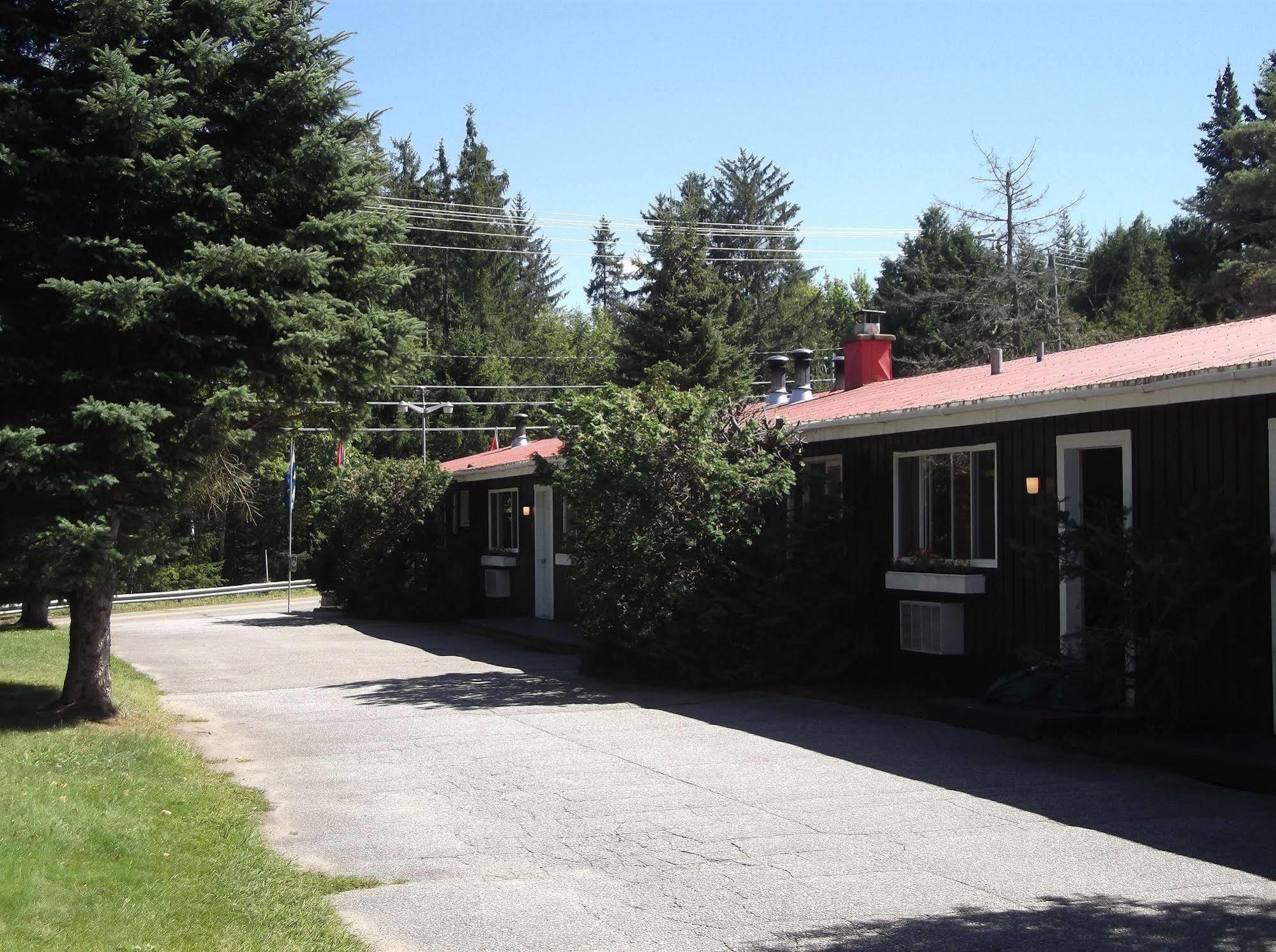Auberge Mountain View Inn Mont-Tremblant Ngoại thất bức ảnh